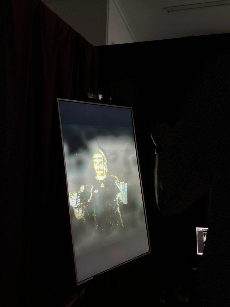 A live avatar morphing with heart rate and breath